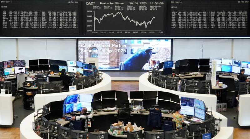 ارتفاع المؤشرات الأوروبية في مستهل تداولات الأسبوع
