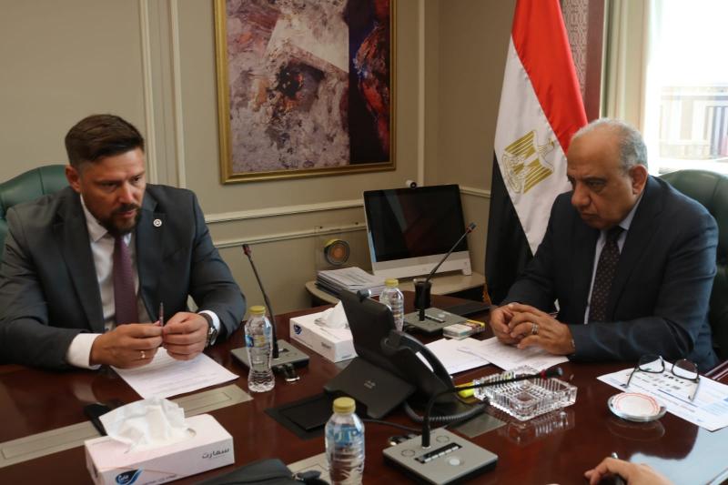 وزير الكهرباء يبحث مع روساتوم ورئيس الهيئة العربية للتصنيع توطين صناعة الأنظمة والمعدات