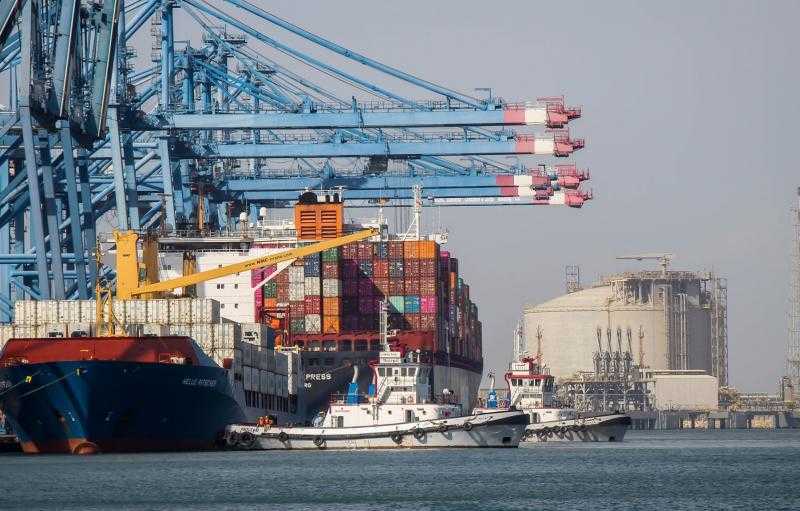تضم كسب عباد وخردة.. ميناء دمياط يستقبل 14538 طنًا من البضائع