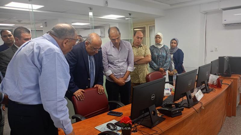 وزير الكهرباء يتفقد مركز تحكم الدقي ويتابع إضافة مصدر تغذية ثالث لجزيرة الدهب عبر النيل