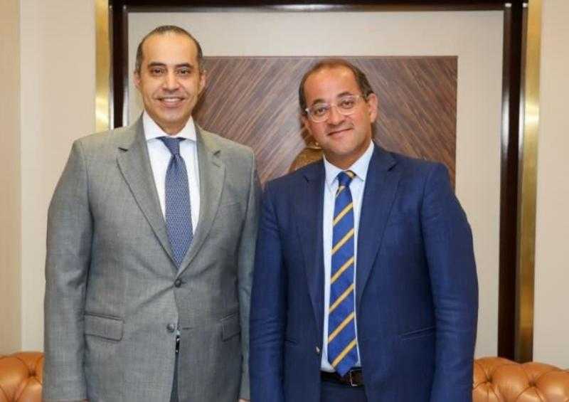 وزير الشؤون النيابية يبحث القضايا التشريعية المرتبطة بـ”المالية” و”حماية المنافسة”
