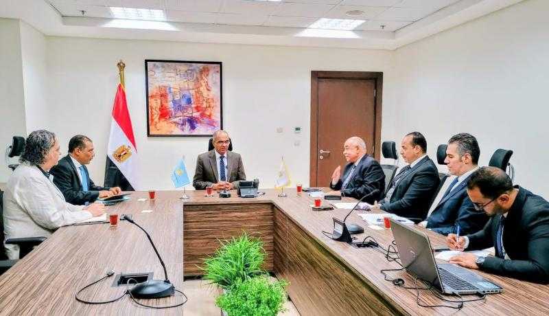 ”الإسكان” تبحث مُقترح اللائحة التنفيذية لقانون تنظيم مرفق مياه الشرب والصرف الصحي