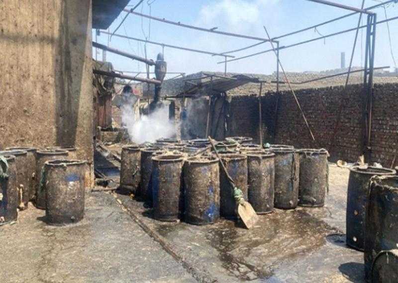 ”الداخلية” تضبط مصنع لإنتاج الأعلاف الحيوانية والداجنة المغشوشة