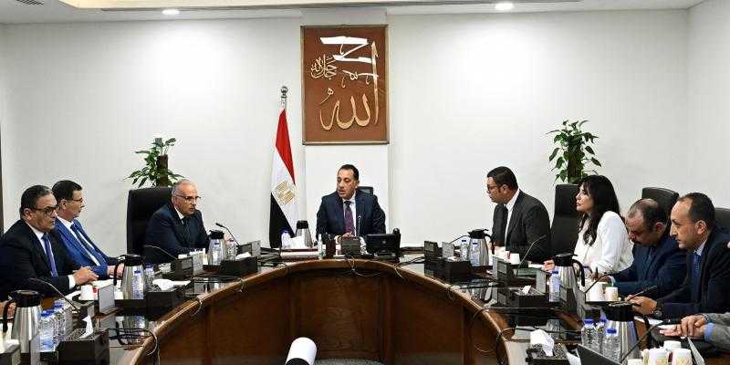 رئيس الوزراء يتابع مستجدات تنفيذ مشروع الدلتا الجديدة.. ويؤكد: نسعى لتحقيق الأمن الغذائي وتوفير فرص عمل