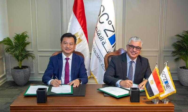 باستثمارات 130 مليون دولار.. شركة صينية توقع عقود مصنع للمنسوجات والملابس الجاهزة بـ”القنطرة غرب”