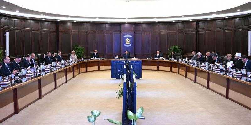 رئيس الوزراء: مناقشات معمّقة حول أهمية تعزيز الاستثمارات المشتركة مع السعودية