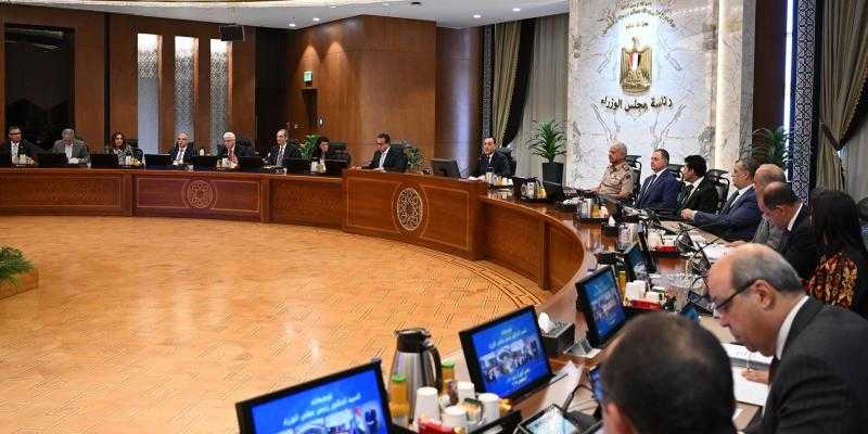 مجلس الوزراء: التعاقد مع ”دي – بي – السويدي” لإدارة وتشغيل شبكة القطار الكهربائي السريع