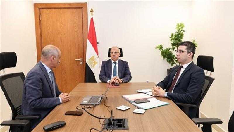 وزير الري خلال متابعة أعمال تطوير السد العالي: حصن الأمان للمصريين ورمز لإرادة الشعب