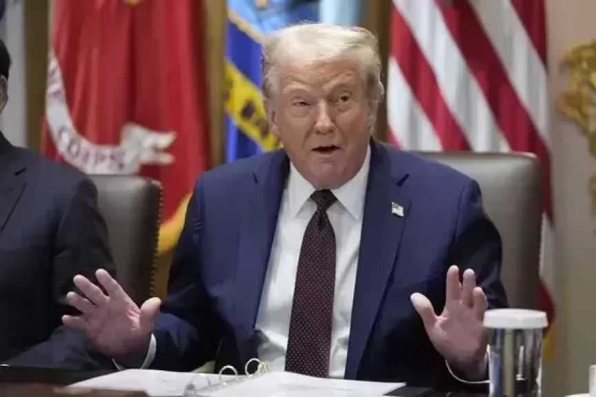 ترامب يتراجع عن فرض رسوم جمركية على الدول الأوروبية بعد اتفاق بشأن جرينلاند