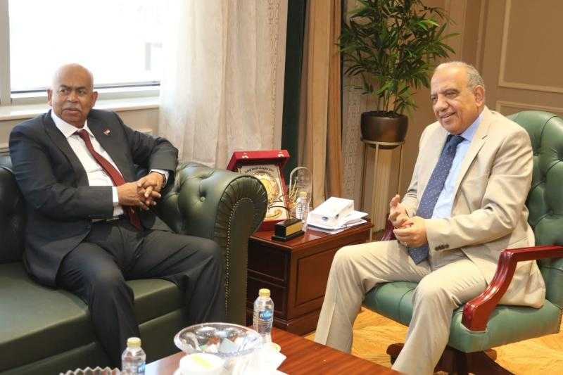 وزير الكهرباء يستقبل وزير النفط السوداني لبحث تعزيز الشراكة والتعاون بناء وتأهيل الشبكات