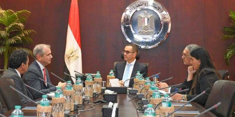 ”الكازار للطاقة” تتطلع لتوسيع استثماراتها في مصر عبر إطلاق مشروعات جديدة بمجال الطاقة المتجددة