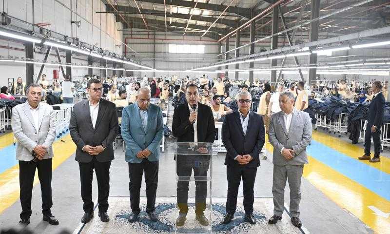 رئيس الوزراء: رؤيتنا لوصول صادراتنا بحلول 2030 إلى 140 مليار دولار واقع ملموس