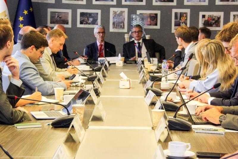 رئيس مصلحة الجمارك: نعمل على تطبيق نظام آلي متقدم لتبنيد وتقييم البضائع عبر الذكاء الاصطناعي