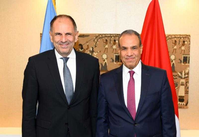 وزير الخارجية: مصر مهتمة بمشروع الربط الكهربائي مع اليونان وتعزيز التعاون بقطاع الغاز