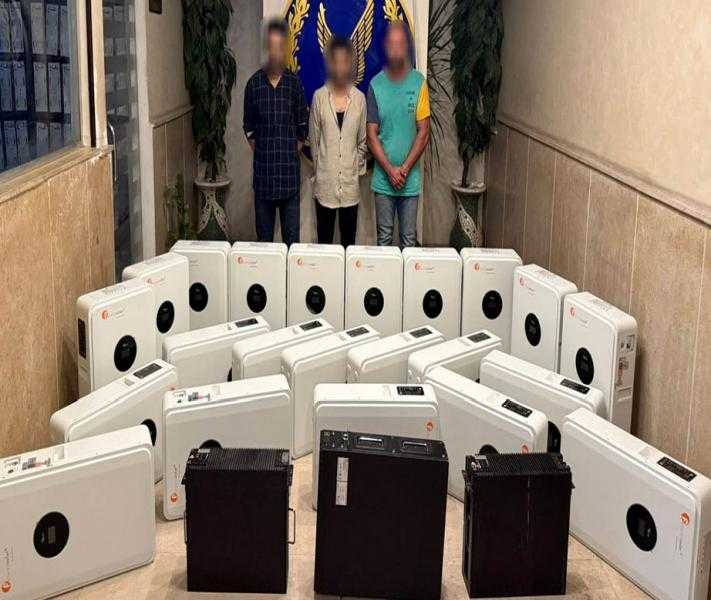 ”الداخلية” تضبط تشكيل عصابي تخصص في سرقة بطاريات أبراج الاتصالات