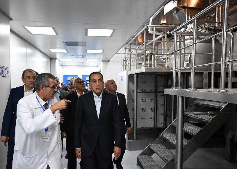 بتكلفة 151 مليون جنيه.. رئيس الوزراء يفتتح مصنعي الخامات الدوائية والمطهرات بعد تطويرهما