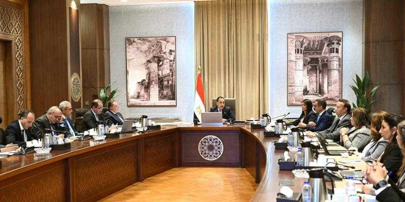 رئيس الوزراء: ملتزمون بتنفيذ برنامج الإصلاح الاقتصادي وفق رؤية مصرية لتحقيق مستهدفات الدولة