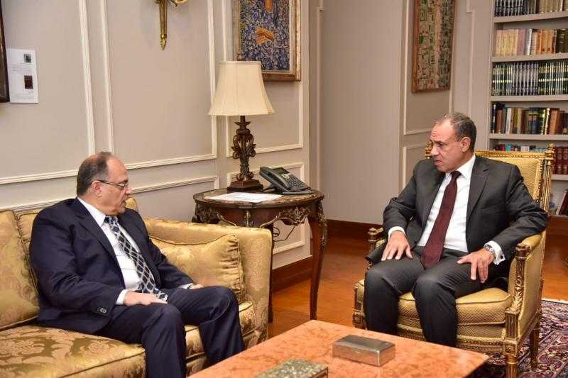 رئيس هيئة الدواء يناقش مع وزير الخارجية تعزيز التعاون لزيادة الصادرات