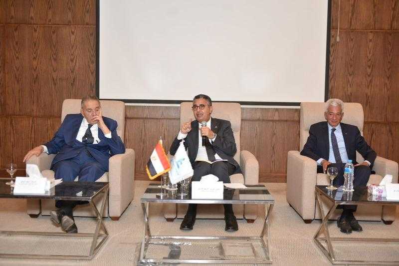 وزير التموين يبحث مع ”الغرف التجارية” آليات تعزيز استقرار الأسواق وضمان توافر السلع للمواطنين