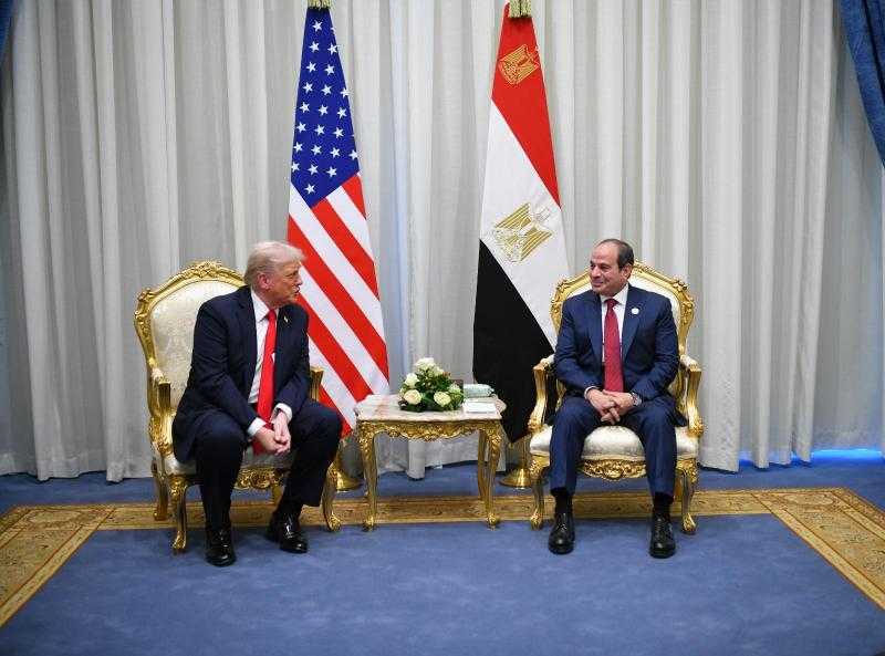 ”ترامب” يدعو الشركات الأمريكية لتعزيز تواجدها واستثماراتها في مصر