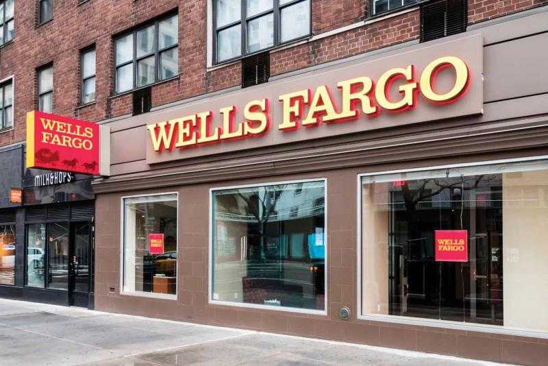 ويلز فارجو يسجل أرباحًا تتجاوز التوقعات في الربع الثالث