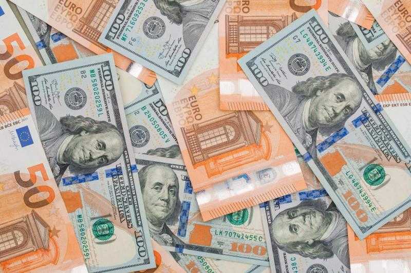 ضبط قضايا اتجار في النقد الأجنبي بقيمة 21 مليون جنيه
