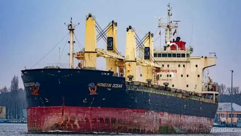 ميناء سفاجا يستقبل 32 ألومنيوم قادمة من الهند