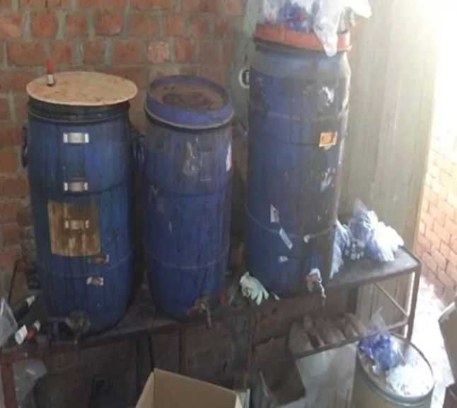 ضبط مصنع لإنتاج المستحضرات الطبية مجهولة المصدر بالمنوفية