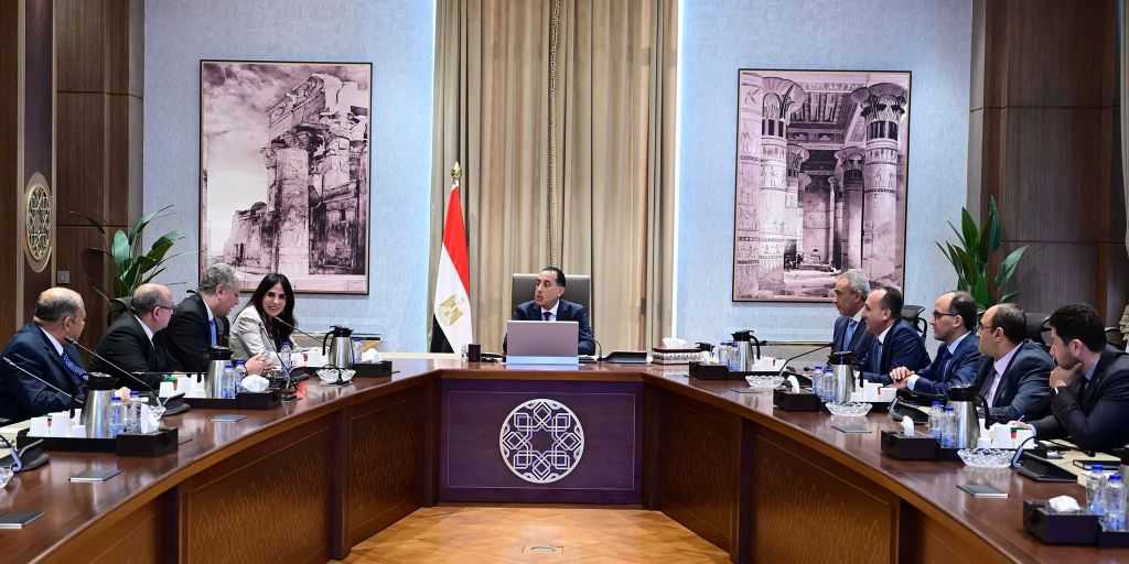 رئيس الوزراء يتابع مستجدات الموقف التنفيذي لمشروعات ”حياة كريمة”