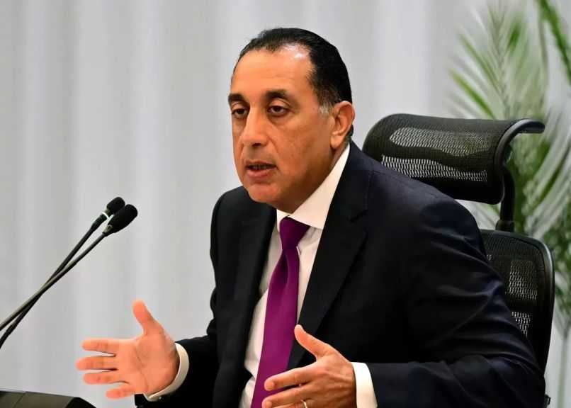 رئيس الوزراء يفتتح توسعات مصنع ”شنايدر إليكتريك” في مدينة بدر