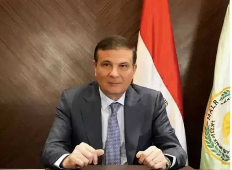 وزير الزراعة يُوجه بتكثيف حملات التفتيش وضخ السلع بأسعار مُخفضة بمنافذ الوزارة