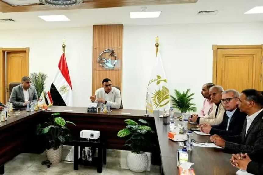 وزير الإسكان يٌوجه بطرح كافة الأراضي الشاغرة بالعبور الجديدة للمستثمرين لتعظيم الاستفادة منها