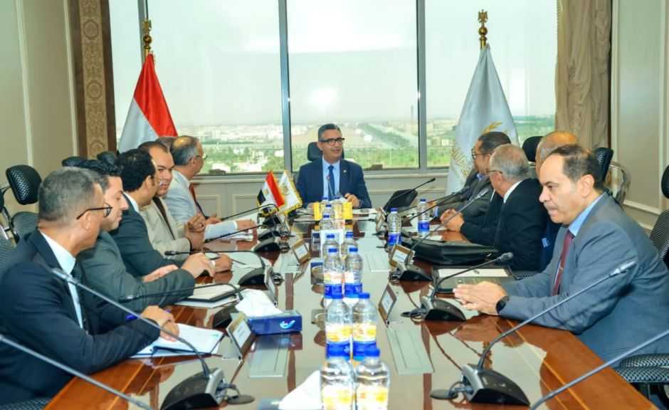 وزير التموين: لا تهاون مع من يثبت تورطه في الاتجار غير المشروع في المواد البترولية أو أسطوانات البوتاجاز