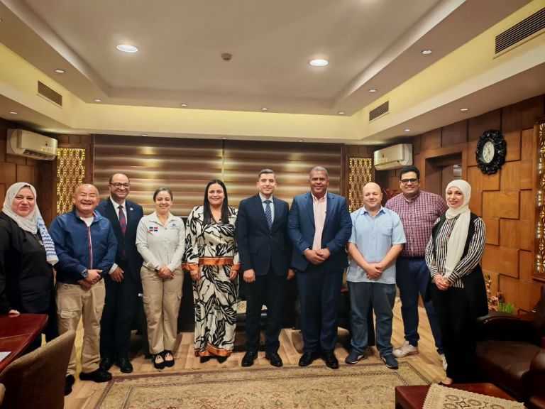 مفاوضات بين مصر والدومينيكان لفتح أسواق الكاريبي أمام الموالح والرمان