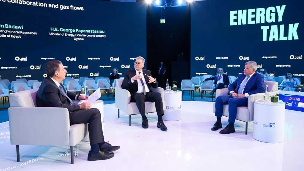 وزير البترول: مصر تعزز من دورها كمركز محوري لتداول ونقل الطاقة في المنطقة