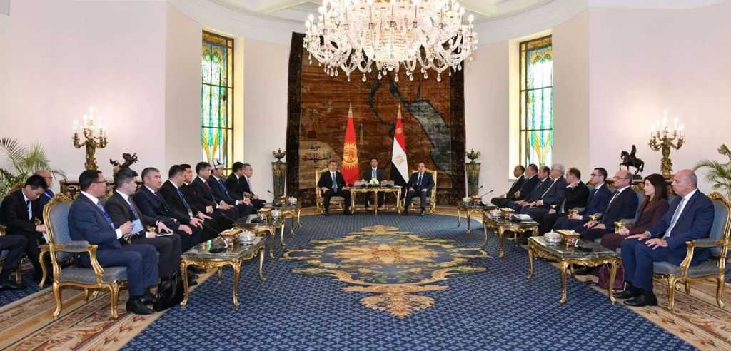 الرئيس السيسي يبحث مع نظيره القرغيزي سُبل تعزيز العلاقات التجارية والاستثمارية بين البلدين| صور