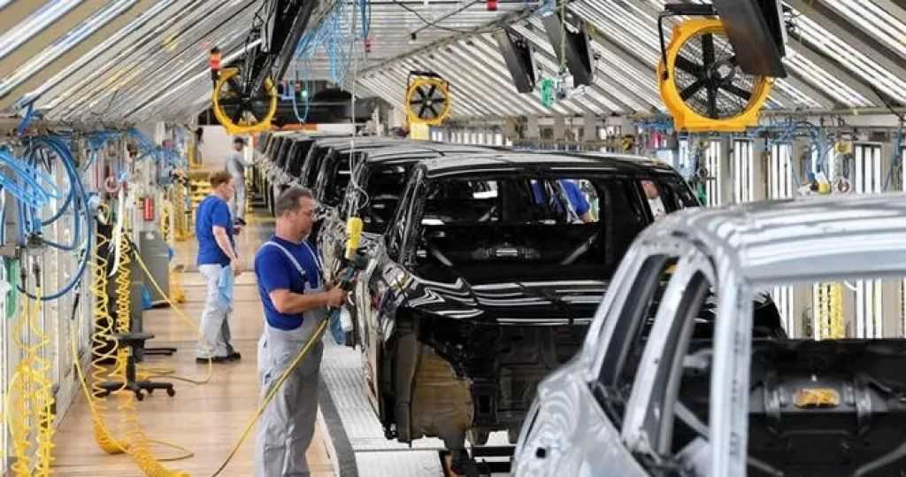 ارتفاع طلبيات المصانع الألمانية بأكثر من المتوقع