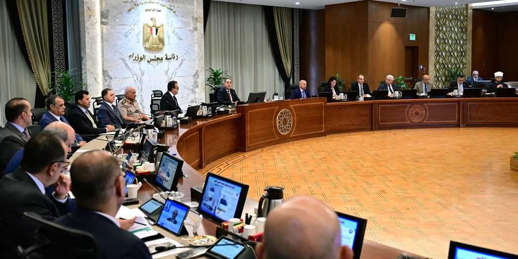 مجلس الوزراء: الترخيص لـ”العامة للبترول” للبحث والاستكشاف بمنطقتين في خليج السويس