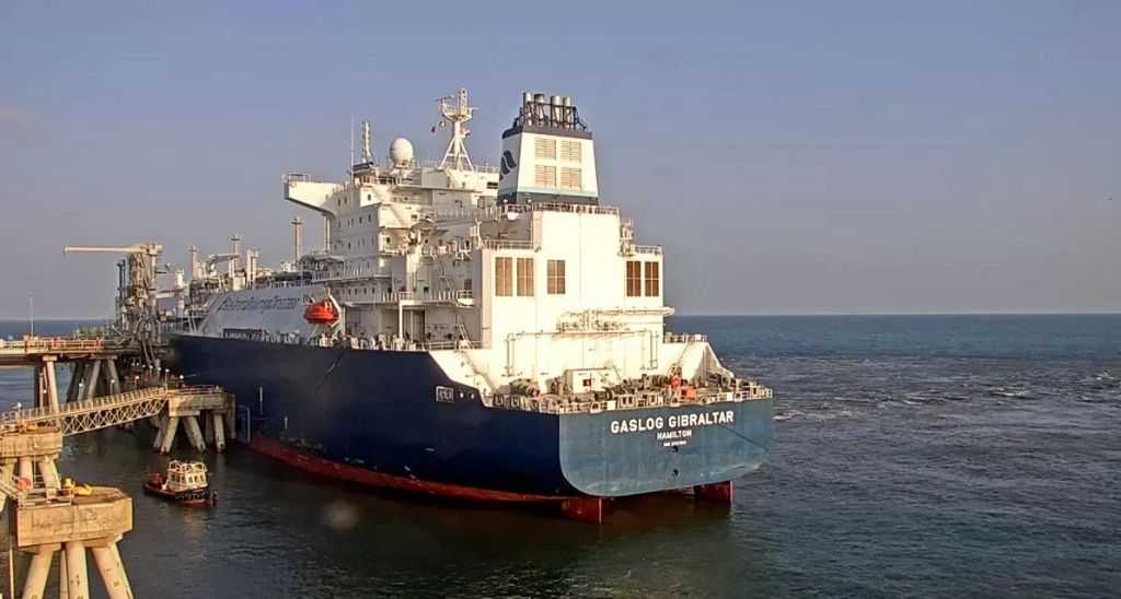 مصر تُعزز دورها كمركز إقليمي لتداول وتجارة الطاقة وتعود لتصدير الغاز خلال 2025| إنفوجراف