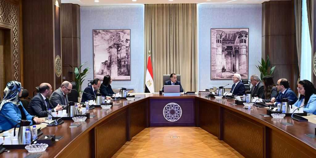 رئيس الوزراء يُتابع سُبل تعظيم الإيرادات والعوائد الاستثمارية للهيئة القومية للتأمين الاجتماعي
