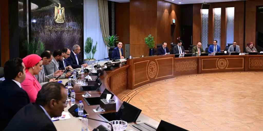 لا نعتمد على الأموال الساخنة.. رئيس الوزراء: موارد الدولة من العملات الأجنبية قادرة على الوفاء باحتياجاتها