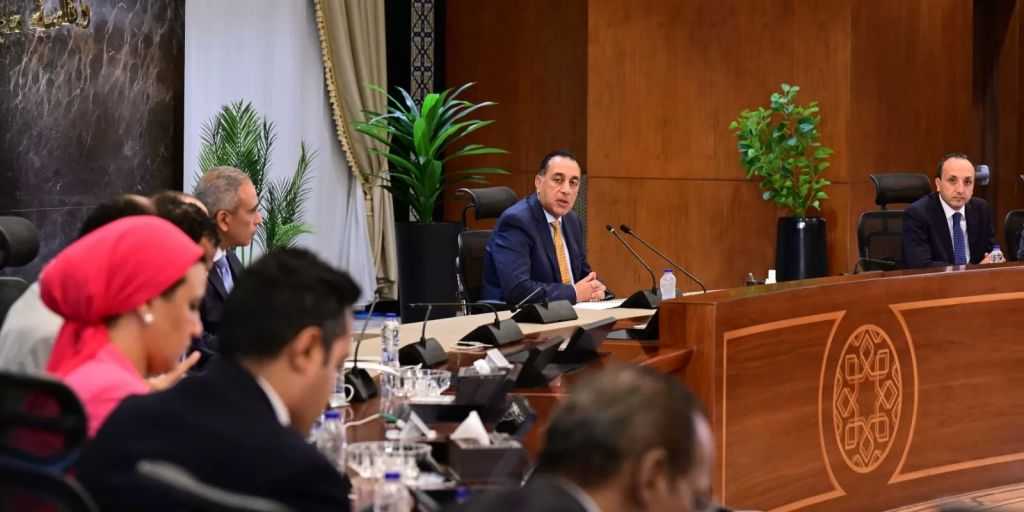 رئيس الوزراء: نستهدف استقطاب مصانع عملاقة تنتج على الأقل 100 ألف سيارة سنويًا