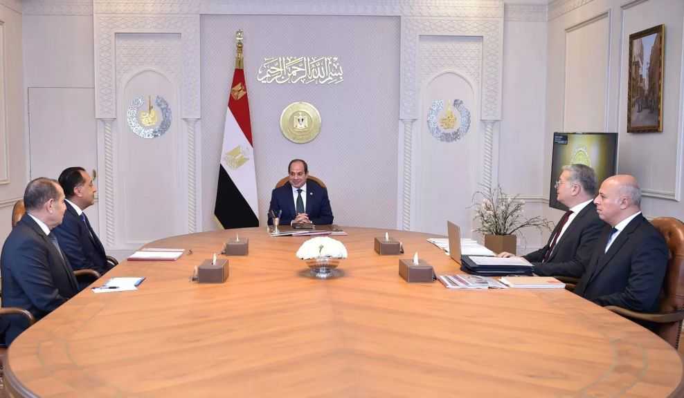 الرئيس السيسي يشدد على على ضرورة توفير المزيد من الحوافز للمستثمرين في قطاعات البترول والغاز والتعدين