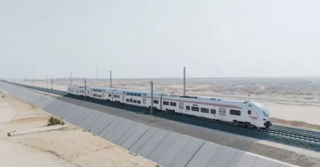 قطارات فائقة السرعة.. مصر تقترب من تشغيل مشروع ”قناة السويس على سكك حديدية”