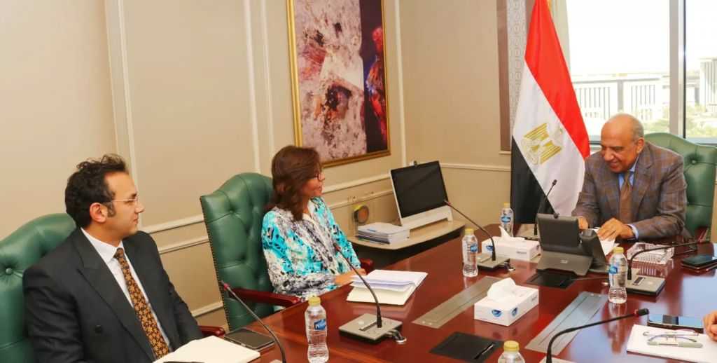 وزير الكهرباء يبحث مع مدير الأكاديمية الوطنية للتدريب العمل المشترك بمجالات إعادة التأهيل وتنمية المهارات