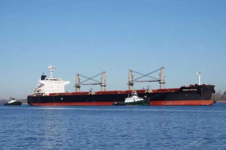 تصدير 83 ألف طن فوسفات إلى إندونيسيا وماليزيا عبر ميناء سفاجا