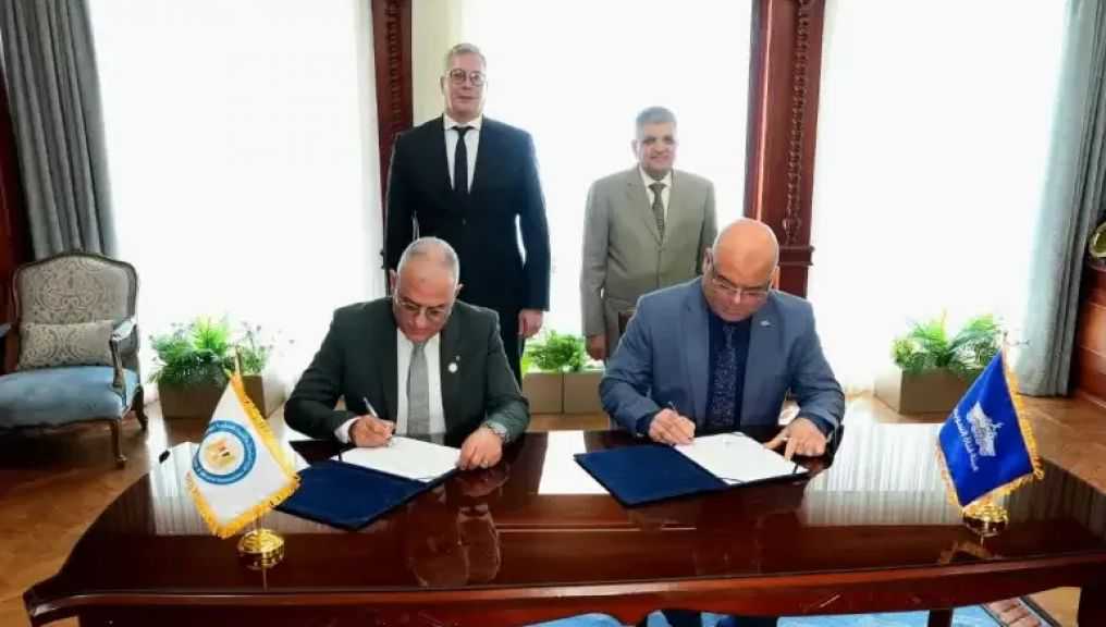 وزارة البترول وهيئة قناة السويس توقعان مذكرة لإنشاء محطة لإسالة وتموين الغاز
