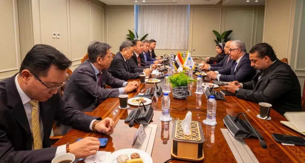 ”اقتصادية قناة السويس” تبحث التعاون مع شركة صينية لتطوير مشروعات المواني والبنية التحتية