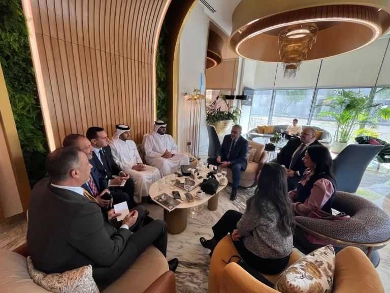 مصر تبحث مع شركات قطرية الاستثمار بمجالات الفنادق والإنتاج الزراعي والأعلاف