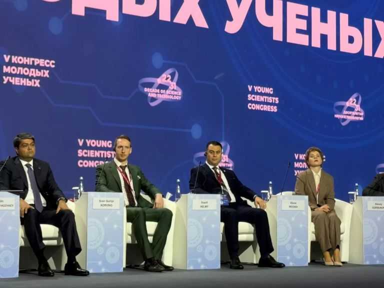 رئيس هيئة المحطات النووية يشارك في مؤتمر العلماء الشباب بمدينة سوتشي الروسية